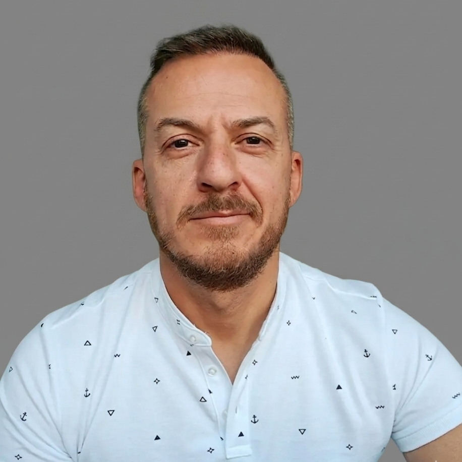 Πάνος Δημάκης